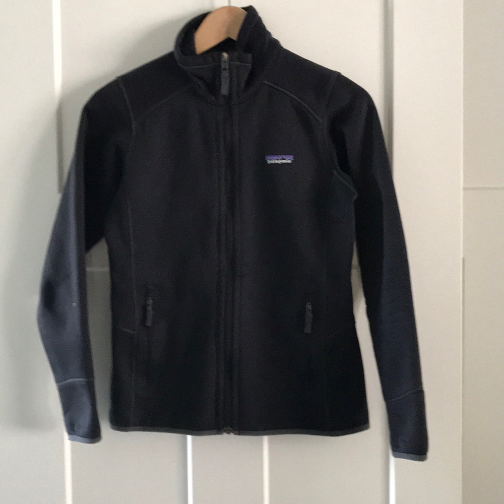 Black Patagonia fleece XS